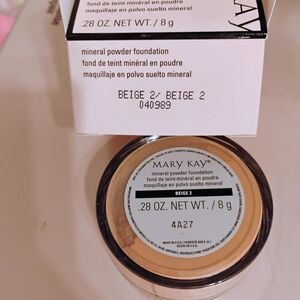 Mary Kay Mineral Powder Foundation - Beige 2 #040989